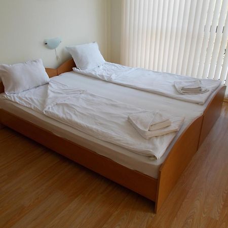 Sunny Fort Apartments Sunny Beach Room photo